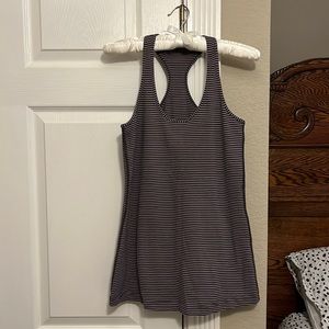 Cute lulu lemon razor back workout top